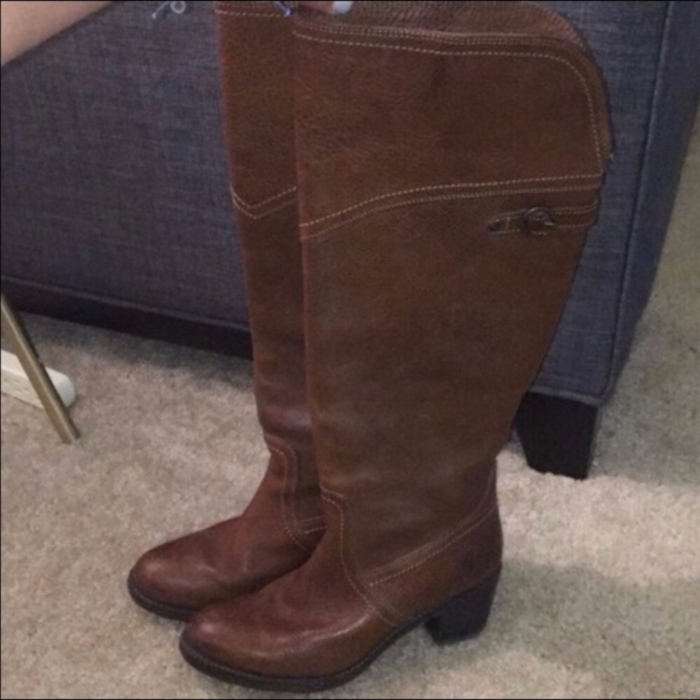 Gorgeous Leather Frye boots